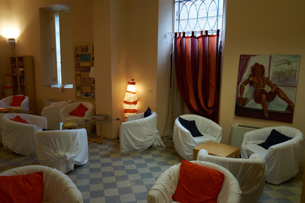 Magnolfi Nuovo Hostel Prato  Bagian luar foto